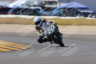 media/Oct-09-2022-SoCal Trackdays (Sun) [[95640aeeb6]]/Turn 2 (1110am)/